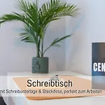 Benville - Terrasse & Tiefgarage Inklusive - Ruhige Lage - Altstadt 5 Autominuten Apartment