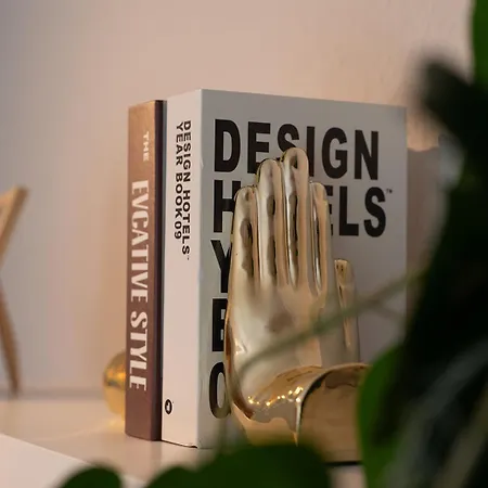 Benville Bv09 - Terrasse & Tiefgarage Inklusive - Ruhige Lage - Altstadt 5 Autominuten Pirna