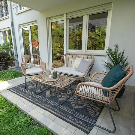 Benville - Modern - Familie - Terrasse Apartment Pirna