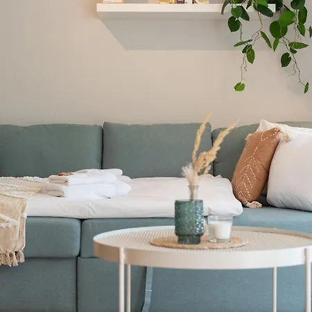 Benville Bv09 - Terrasse & Tiefgarage Inklusive - Ruhige Lage - Altstadt 5 Autominuten Appartamento Pirna