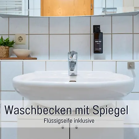 Benville - Terrasse Oder Balkon & Tiefgarage Inklusive - Ruhige Lage - Altstadt 5 Autominuten Appartement Pirna