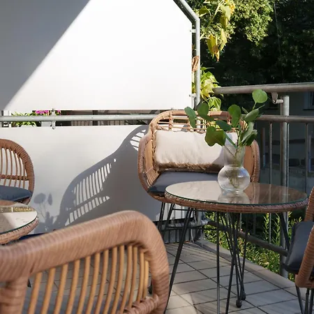 Appartement Benville - Terrasse Oder Balkon & Tiefgarage Inklusive - Ruhige Lage - Altstadt 5 Autominuten Pirna