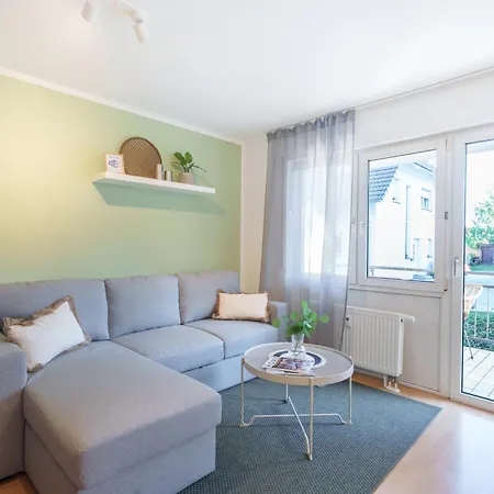 Appartement Benville - Terrasse Oder Balkon & Tiefgarage Inklusive - Ruhige Lage - Altstadt 5 Autominuten Pirna