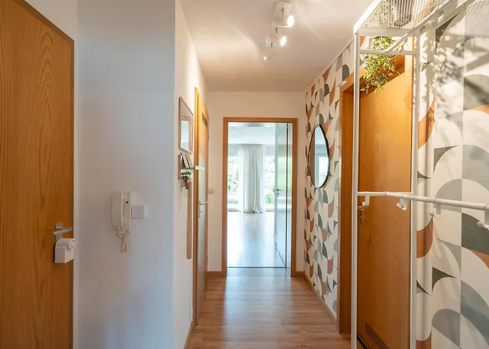 Benville Bv09 - Terrasse & Tiefgarage Inklusive - Ruhige Lage - Altstadt 5 Autominuten شقة بيرنا