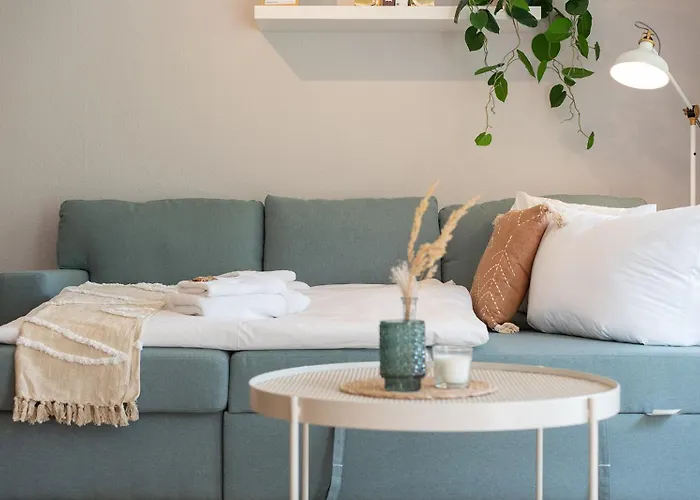 Benville Bv09 - Terrasse & Tiefgarage Inklusive - Ruhige Lage - Altstadt 5 Autominuten شقة بيرنا